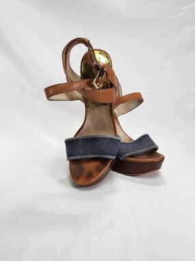 Michael Kors Brown Leather and Navy Fabric Platform Heels